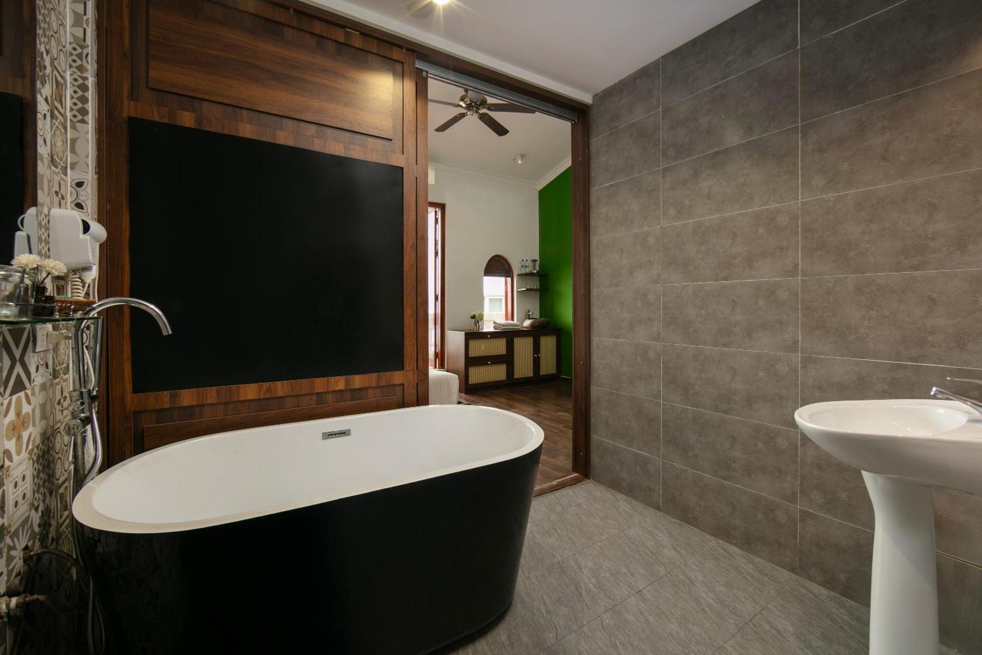 Hotel Backpackers & Rooftop Bar